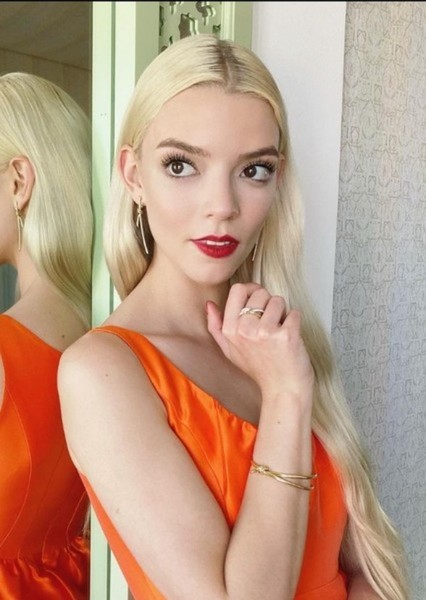 Anya Taylor-Joy photo