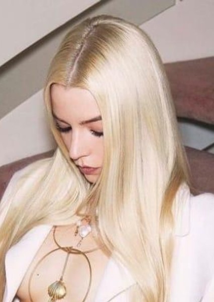Anya Taylor-Joy photo
