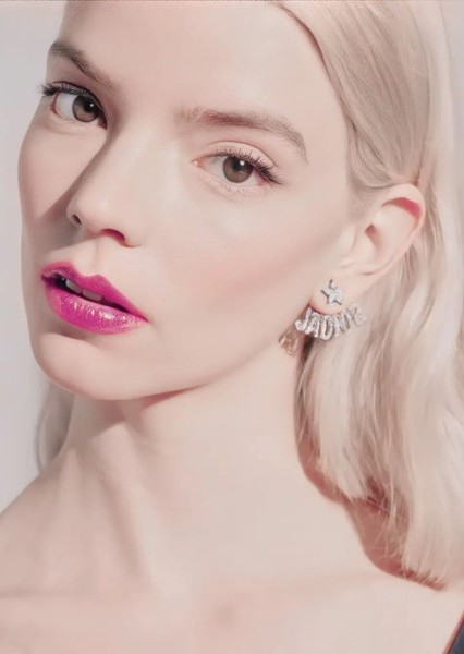 Anya Taylor-Joy photo