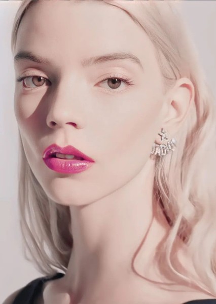 Anya Taylor-Joy photo