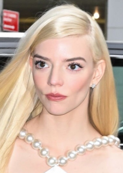 Anya Taylor-Joy photo