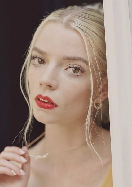 Anya Taylor-Joy photo