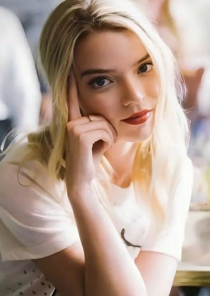 Anya Taylor-Joy photo