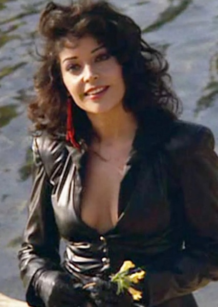 Apollonia Kotero photo