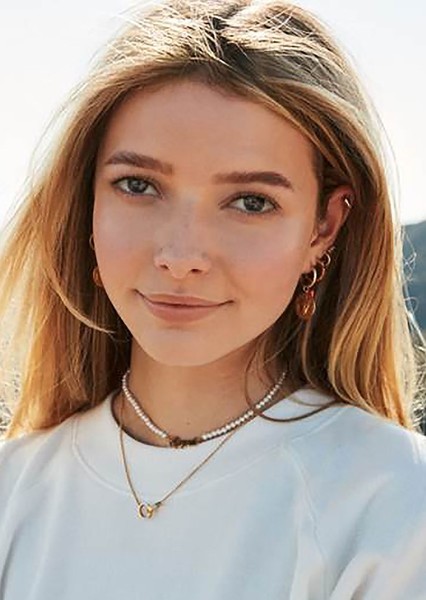 Apple Martin photo