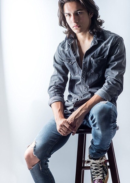 Aramis Knight photo