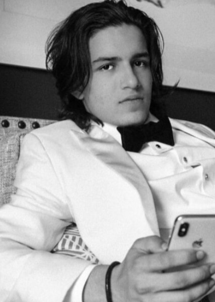 Aramis Knight photo