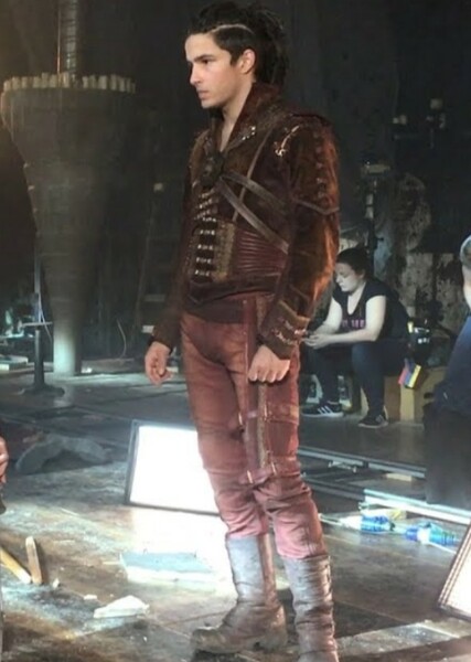 Aramis Knight photo
