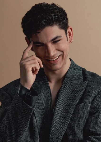 Archie Renaux