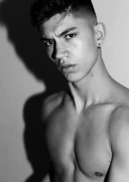 Archie Renaux photo