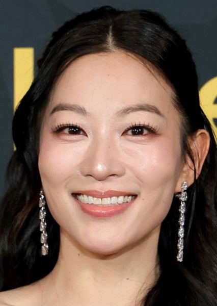 Arden Cho photo
