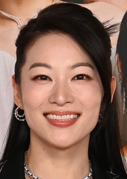 Arden Cho photo