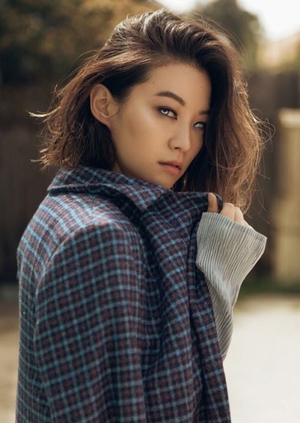 Arden Cho photo