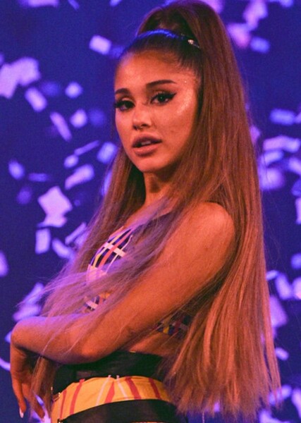 Ariana Grande photo