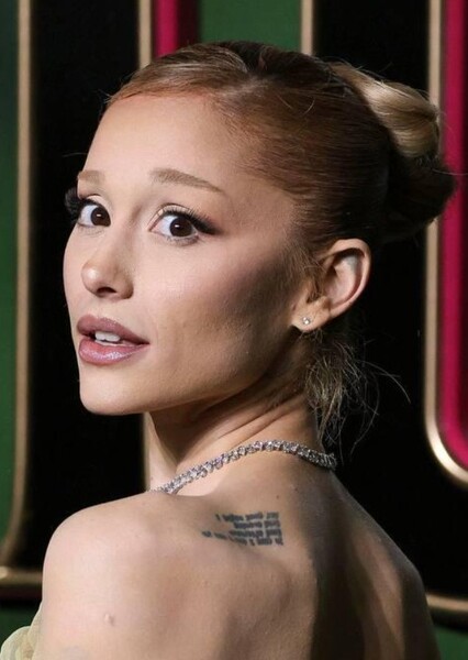 Ariana Grande photo