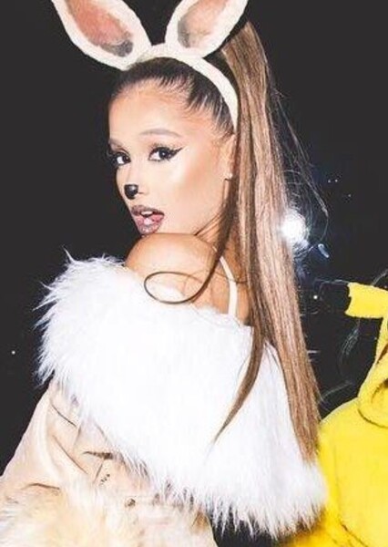 Ariana Grande photo