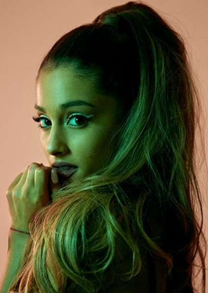 Ariana Grande photo