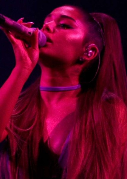 Ariana Grande photo