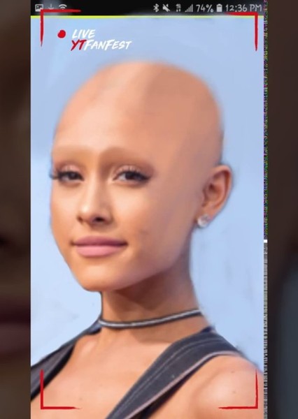 Ariana Grande photo