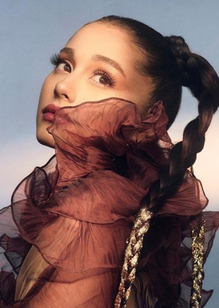 Ariana Grande photo