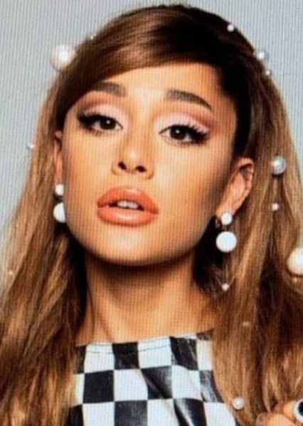 Ariana Grande photo