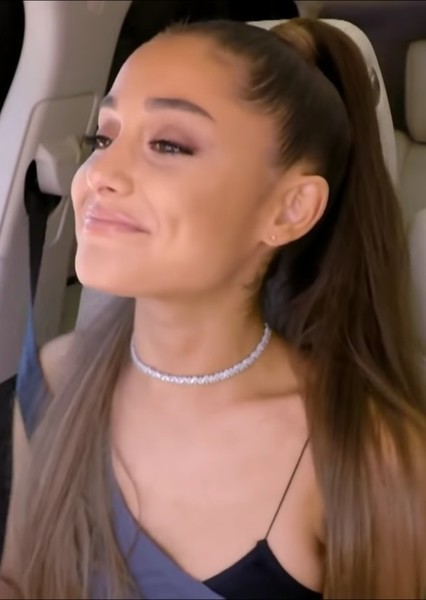 Ariana Grande photo