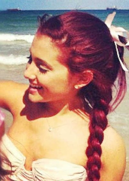 Ariana Grande photo