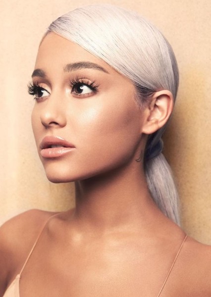 Ariana Grande photo