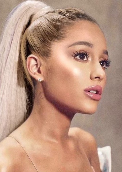Ariana Grande photo