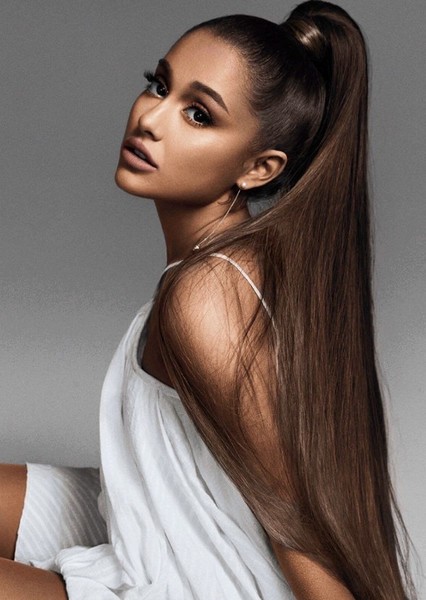 Ariana Grande photo