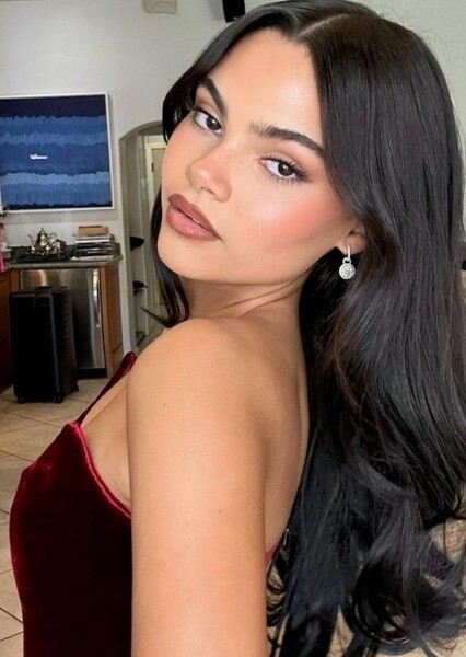 Ariana Greenblatt photo