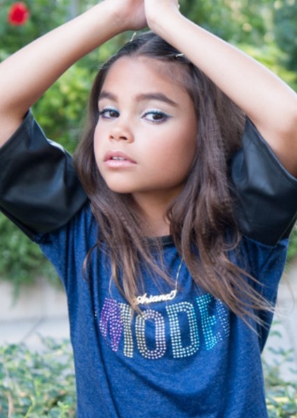 Ariana Greenblatt photo