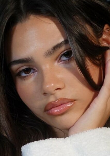Ariana Greenblatt photo