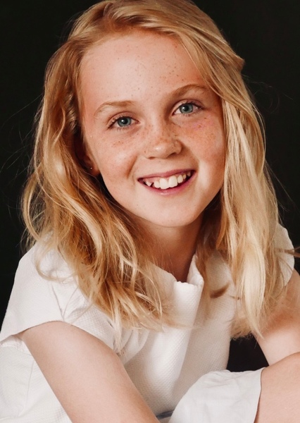 Ariel Donoghue photo