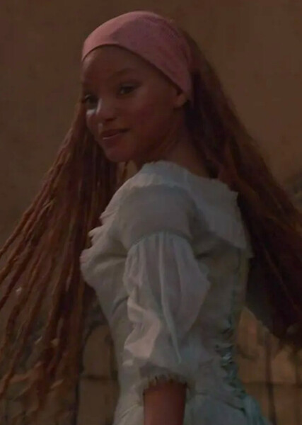 Ariel (Halle Bailey) photo