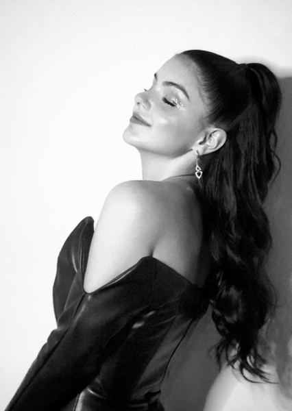 Ariel Winter photo