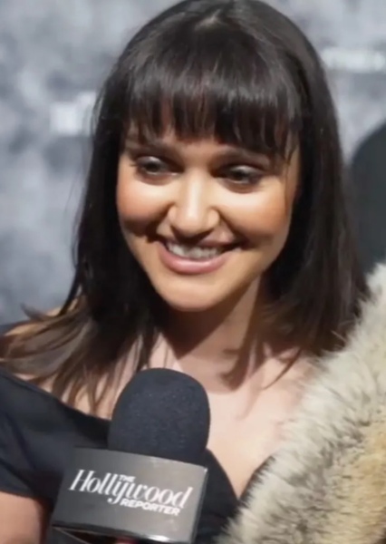 Ariela Barer