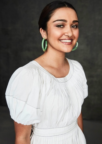 Ariela Barer photo