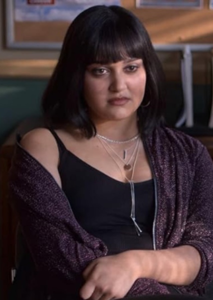 Ariela Barer photo