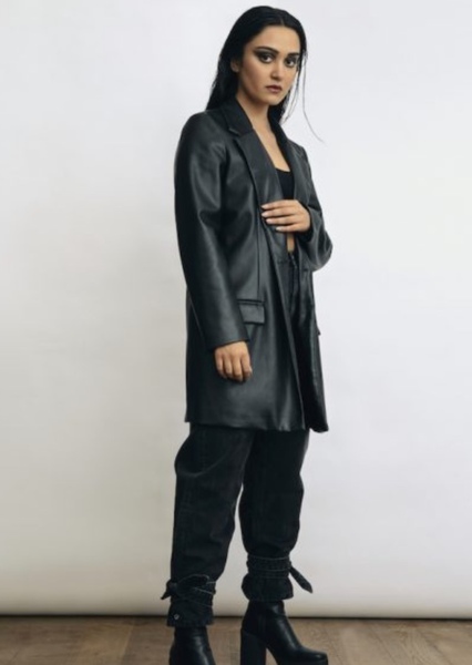 Ariela Barer photo