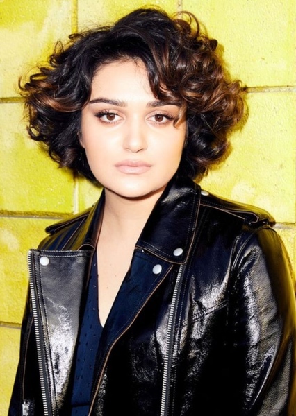 Ariela Barer photo