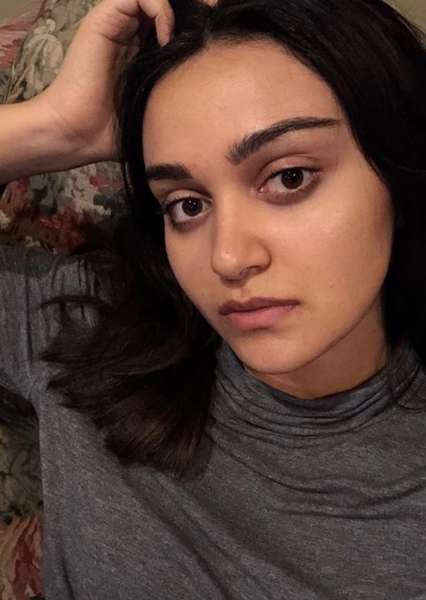 Ariela Barer photo