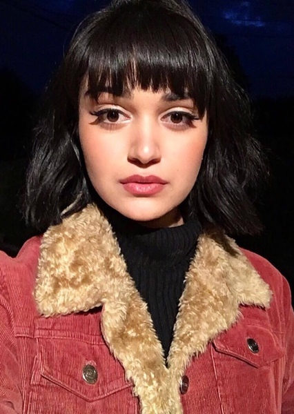 Ariela Barer photo