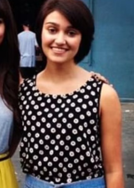 Ariela Barer photo