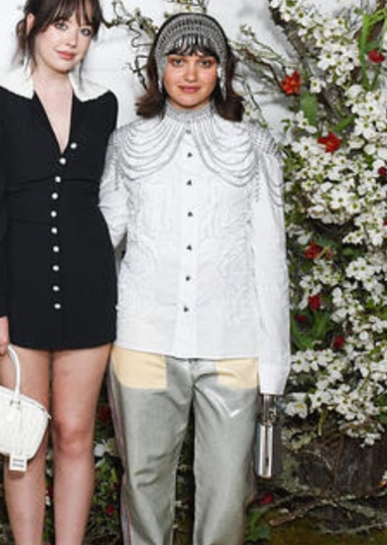 Ariela Barer photo