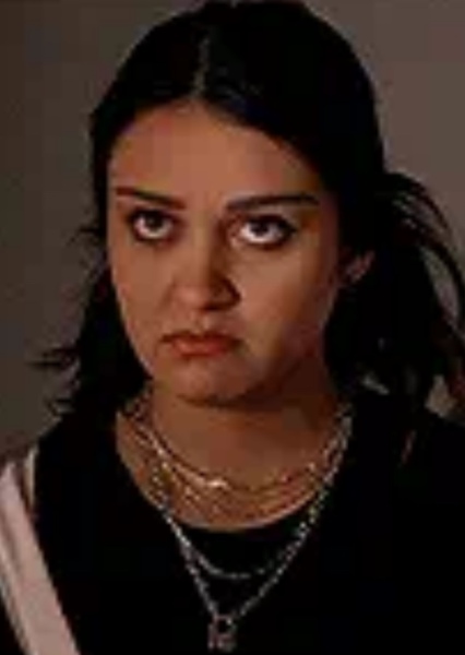 Ariela Barer photo