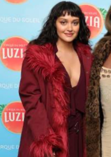 Ariela Barer photo