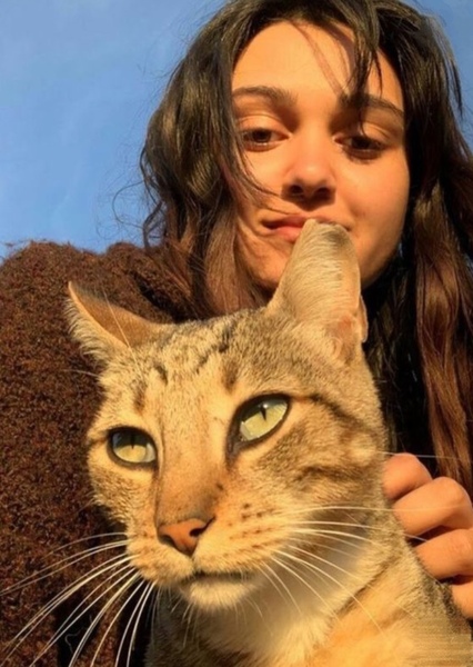 Ariela Barer photo