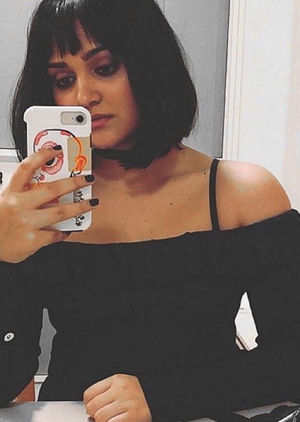 Ariela Barer photo