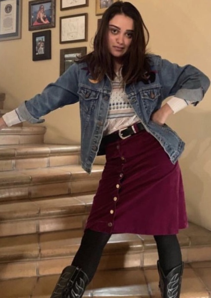 Ariela Barer photo